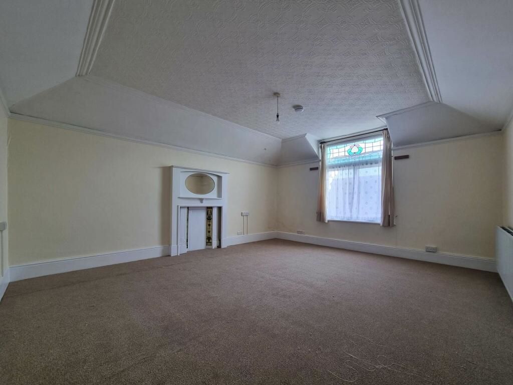 Silvester House, 15 Buttgarden Street, Bideford, Devon, EX39 2AU