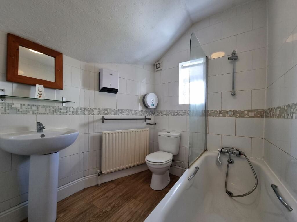 Silvester House, 15 Buttgarden Street, Bideford, Devon, EX39 2AU