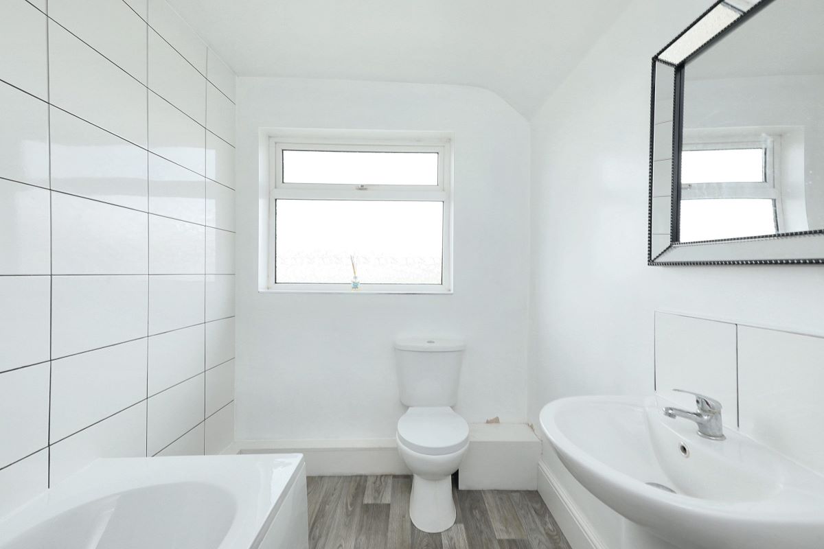 57 Royds Crescent Rhodesia, Worksop, Nottinghamshire, S80 3HG