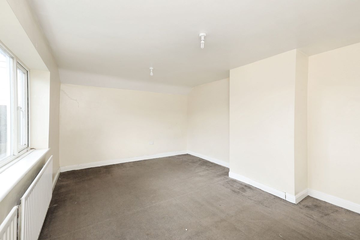 57 Royds Crescent Rhodesia, Worksop, Nottinghamshire, S80 3HG