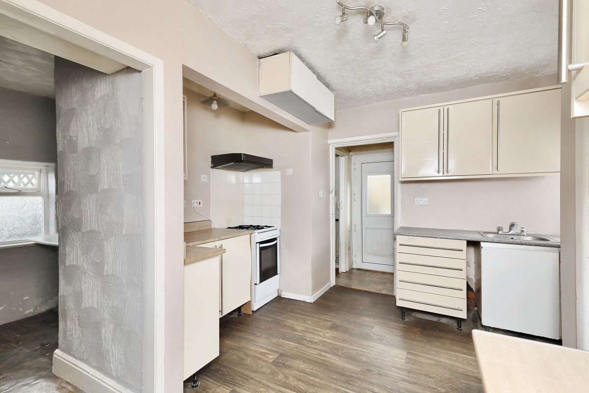 57 Royds Crescent Rhodesia, Worksop, Nottinghamshire, S80 3HG