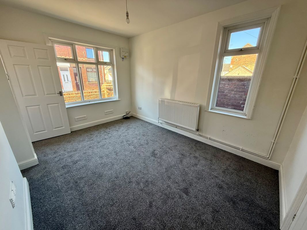 4 Felstead Street, Stoke-On-Trent, Staffordshire, ST2 7HJ