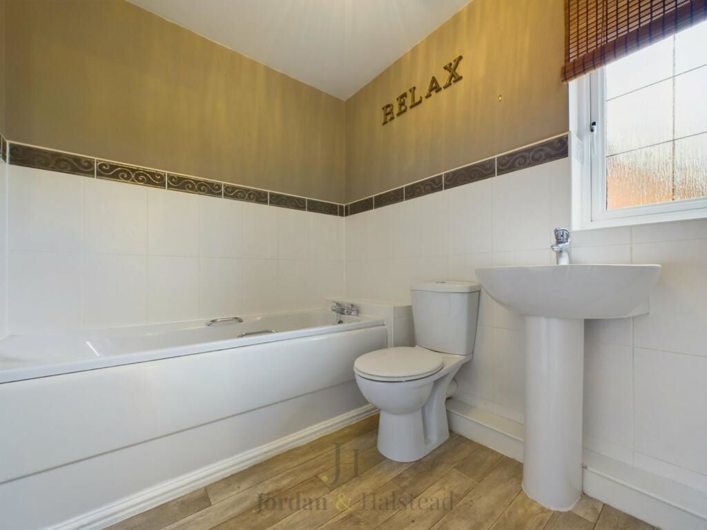 14 Callender Gardens Helsby, Frodsham, Cheshire, WA6 0FF