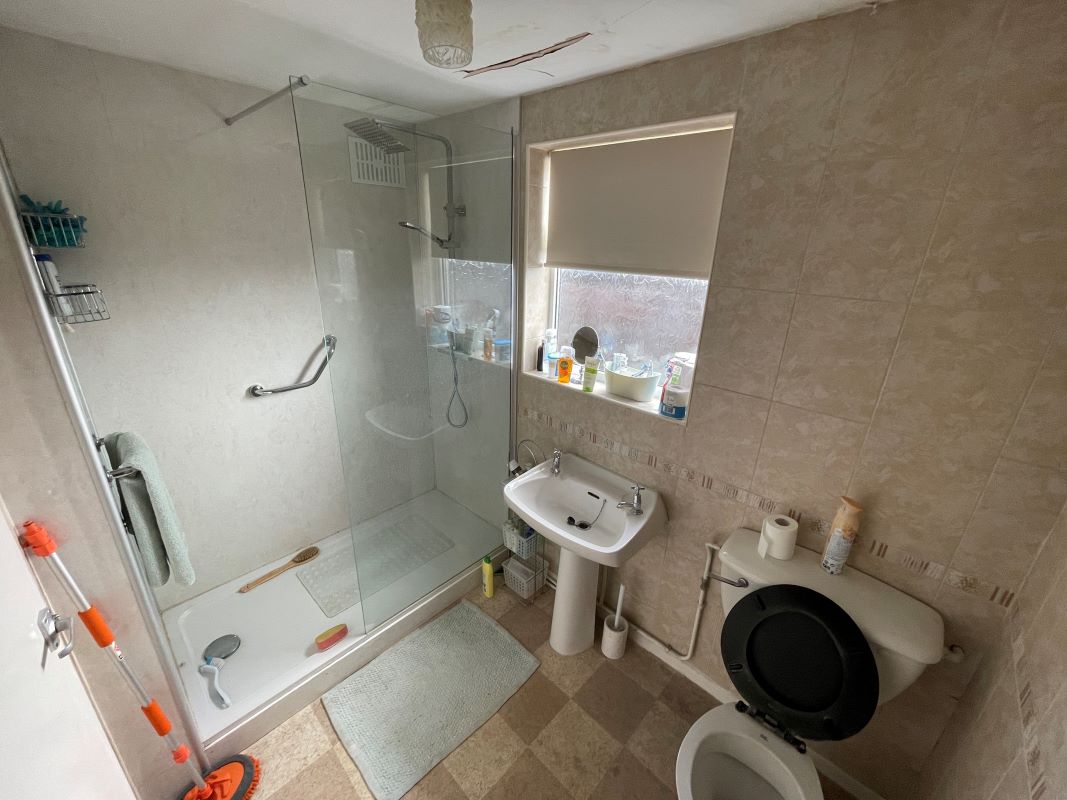 33 Meir Road, Stoke-On-Trent, Staffordshire, ST3 7HX