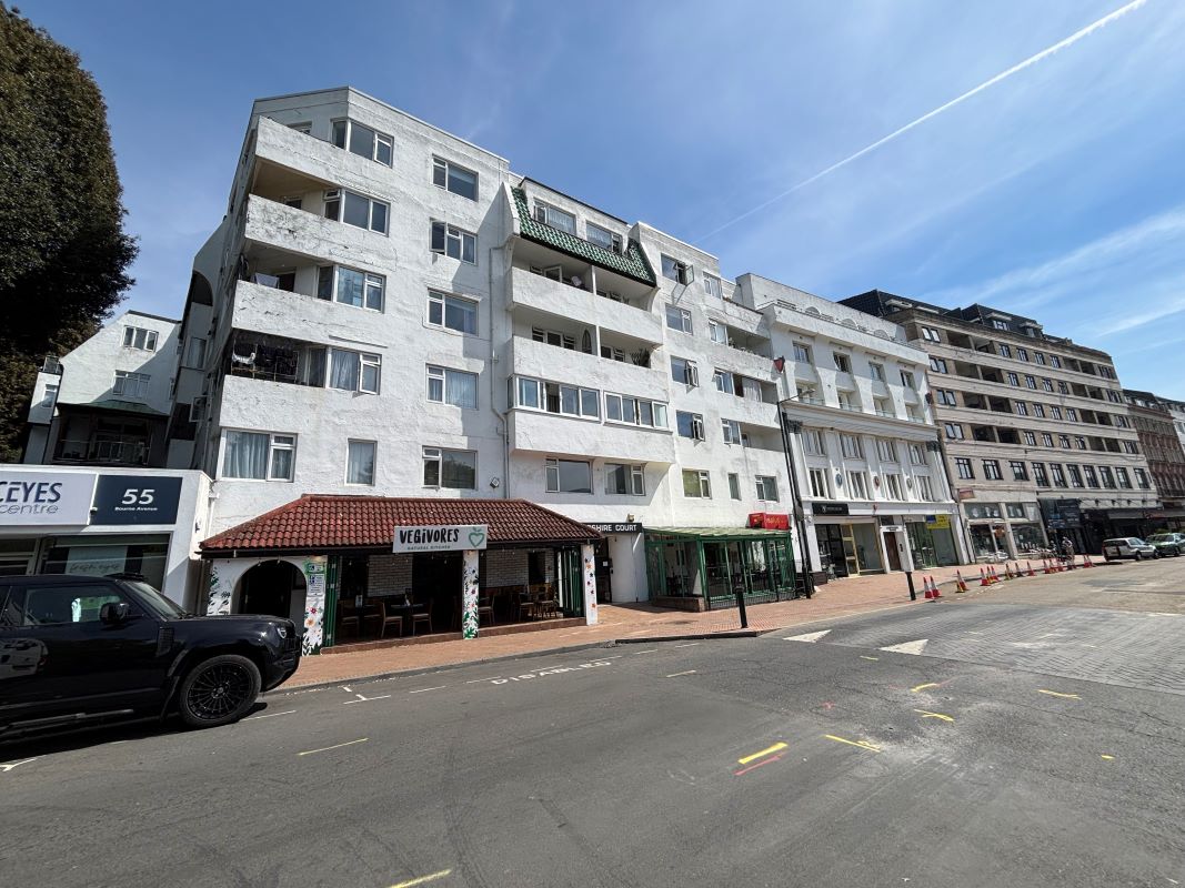 Property for Auction in South West - Flat 23 Hampshire Court, Bournemouth, Dorset, BH2 6DW