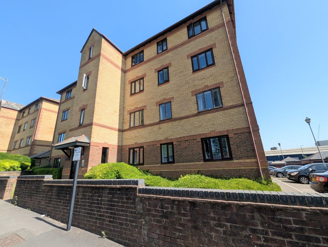 Property for Auction in South West - Flat 12, Caslon Court Somerset Street, Bristol, Avon, BS1 6DD