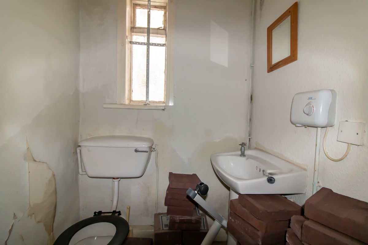 82 Hartington Road, Stockton-On-Tees, Cleveland, TS18 1HE