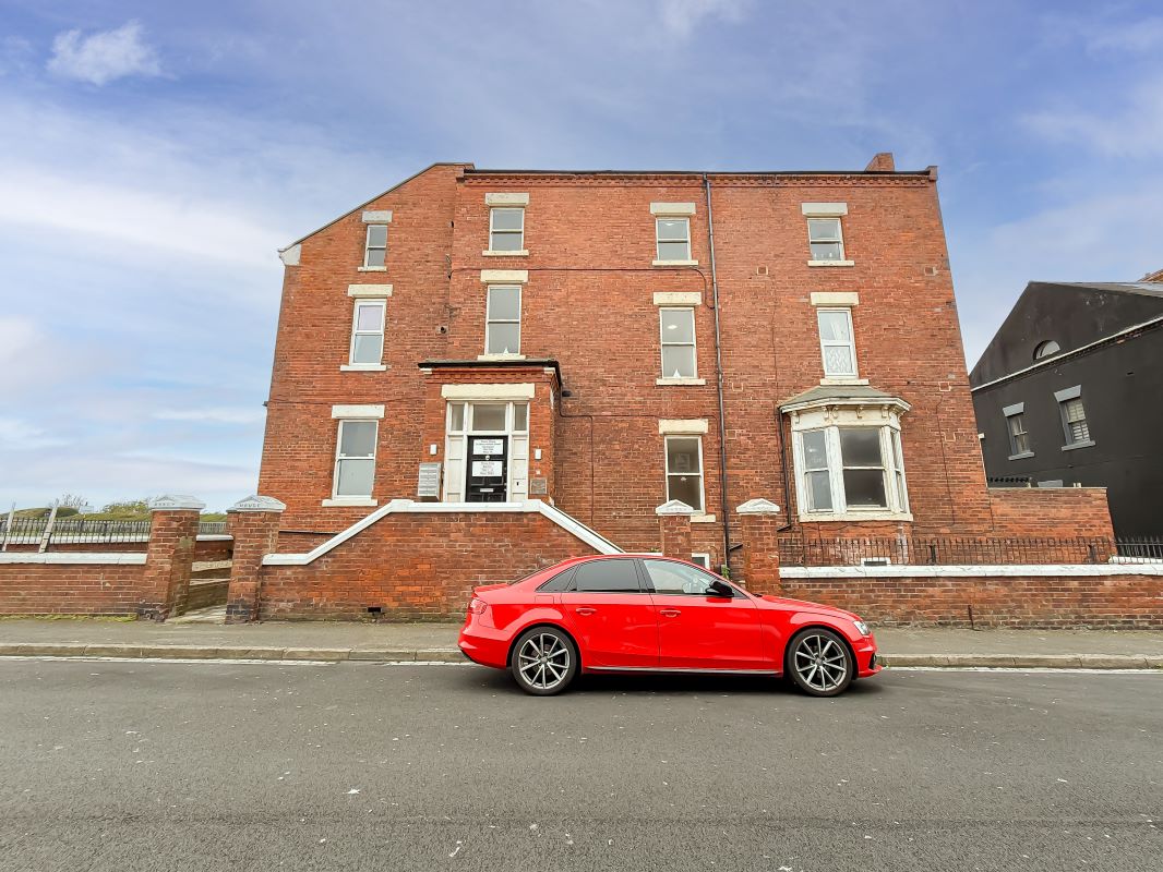 Property for Auction in North East - Flat 5 24 Beaconsfield Street, Hartlepool, Cleveland, TS24 0NX