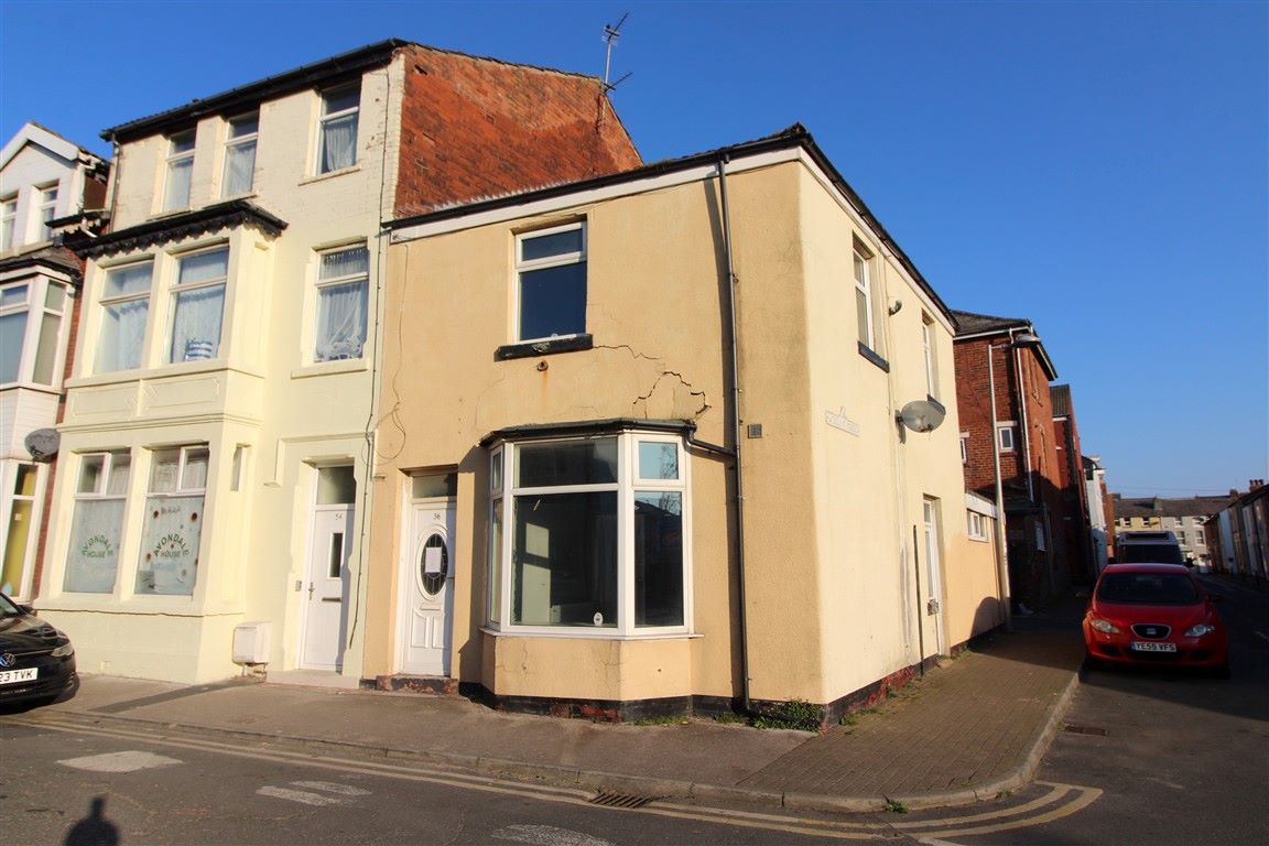 Property for Auction in North West - Little Retreat 36 Princess Street, Blackpool, Lancashire, FY1 5BZ