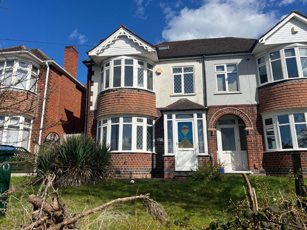 Property for Auction in Coventry & Warwickshire - 430 Allesley Old Road Chapelfields, Coventry, West Midlands, CV5 8GF