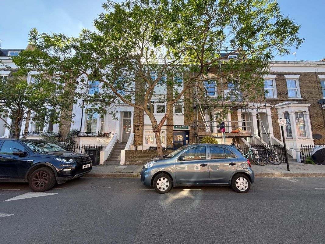 Property for Auction in London - Flat B, 41 Nevill Road, Stoke Newington, London, N16 8SW