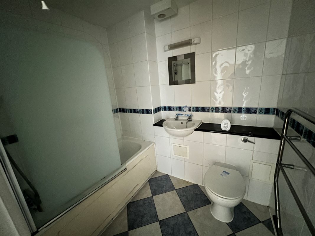 Flat 37, 22 Constantine Street, Plymouth, Devon, PL4 8AF