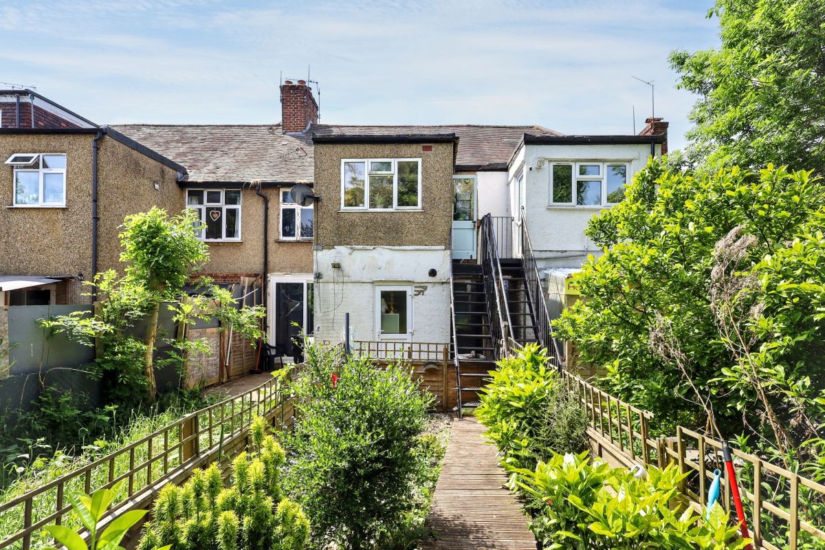 Property for Auction in South Yorkshire - 116A Braemar Avenue, London, NW10 0DP