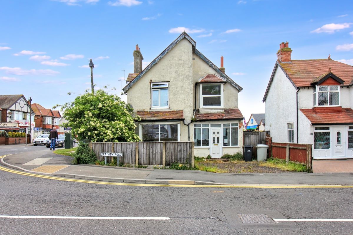Property for Auction in Lincolnshire - 1 Sea View Road, Skegness, Lincolnshire, PE25 1BP