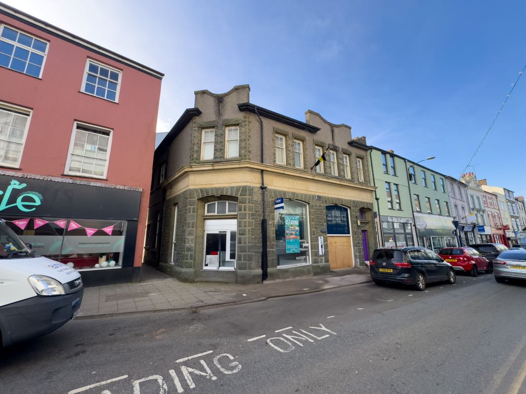 Property for Auction in Wales - Barclays Bank (Ground Floor Premises & Basement) 64 High Street, Pwllheli, Gwynedd, LL53 5RR