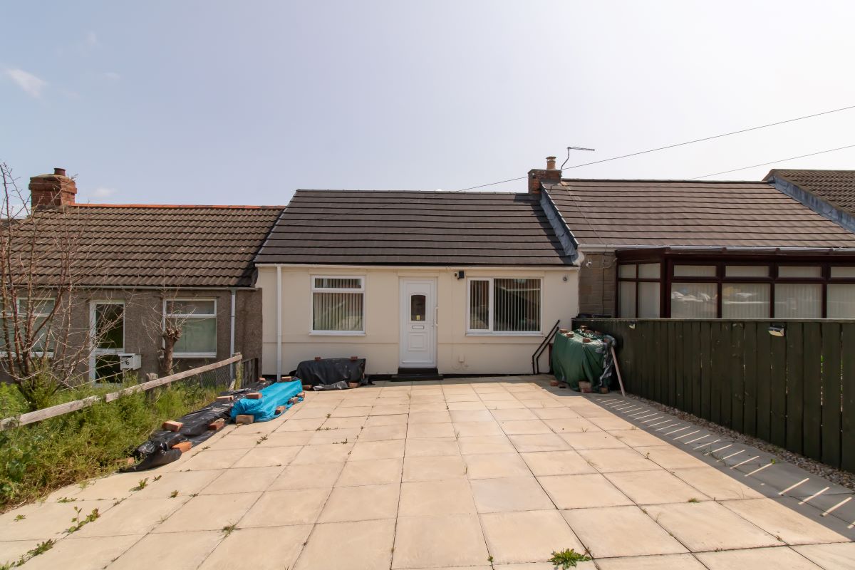 Property for Auction in North East - 7 Gayfield Terrace Grants Houses, Peterlee, County Durham, SR8 3TA