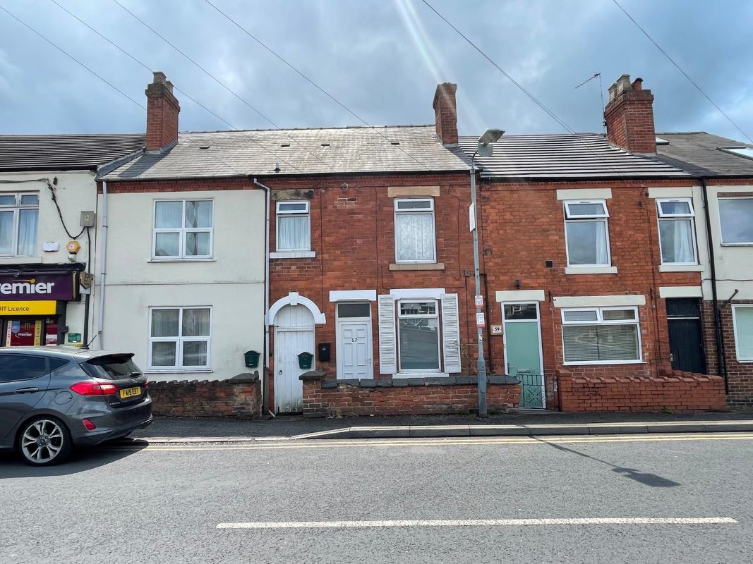 Property for Auction in Nottinghamshire & Derby - Flat 1 57 Main Road, Underwood, Nottinghamshire, NG16 5GP