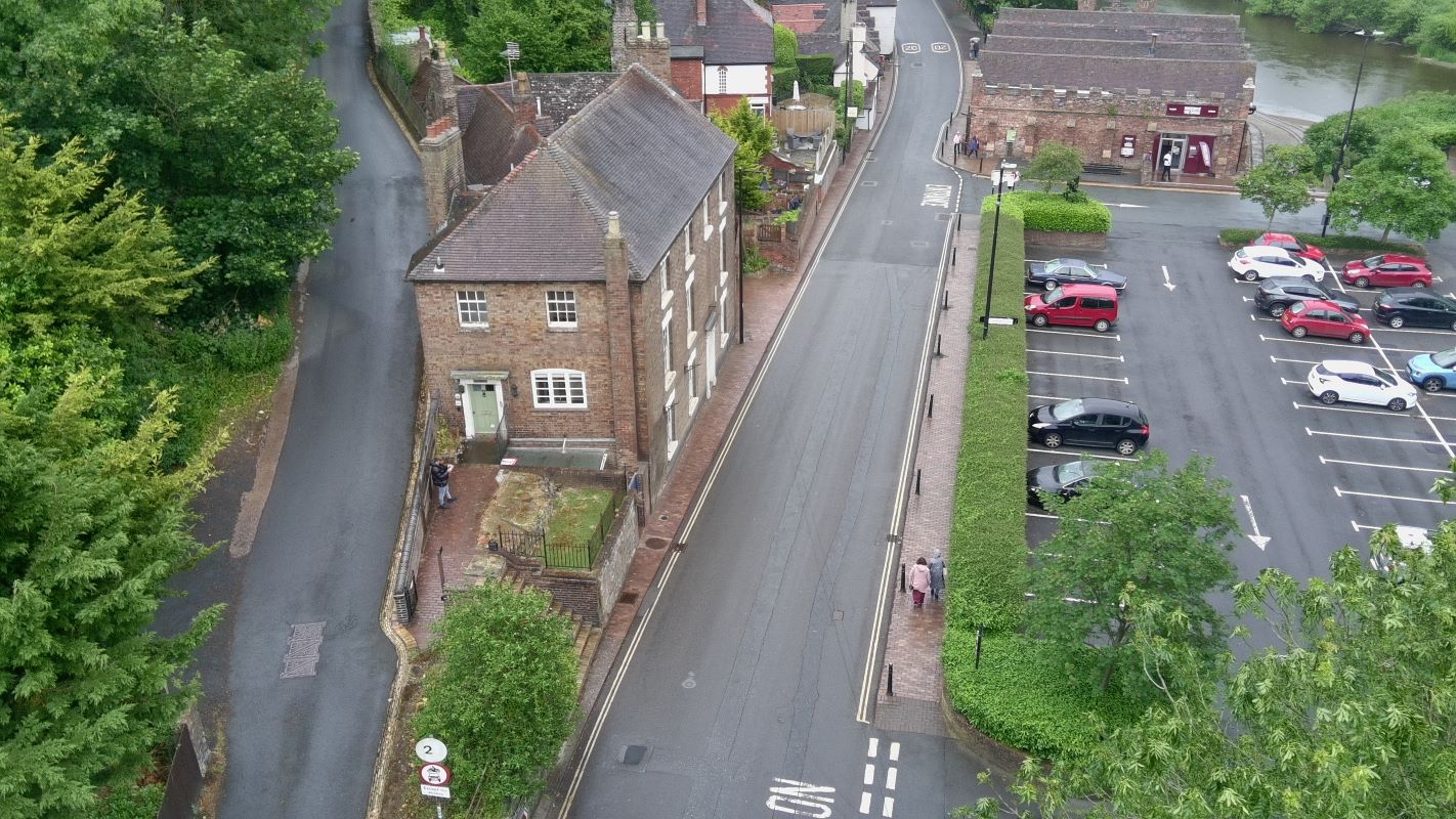 3 Double Bedroom Duplex Apartment in Ironbridge