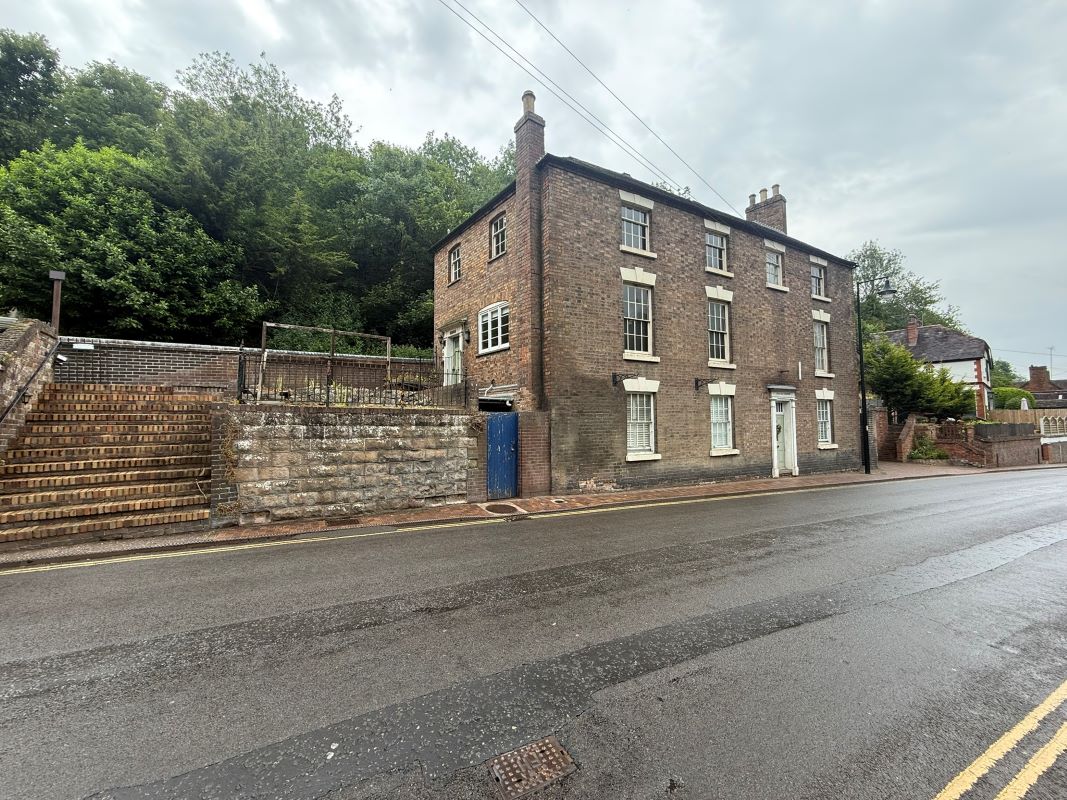 Flat 2, Old Rodney The Wharfage, Telford, Shropshire, TF8 7NH