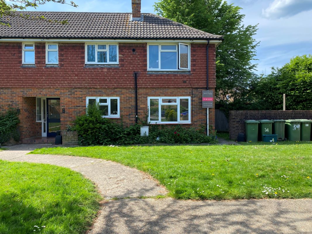 Property for Auction in Kent - 34 Falmouth Place Five Oak Green, Tonbridge, Kent, TN12 6RD