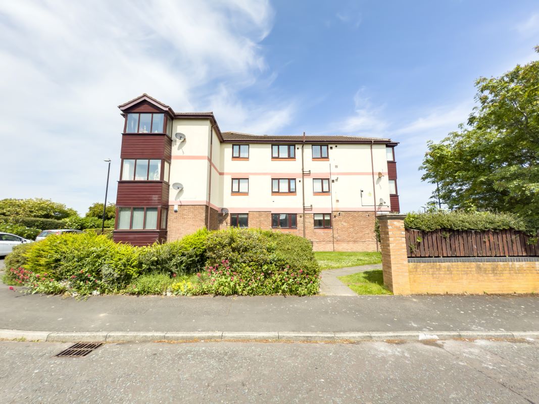 Property for Auction in North East - 4 Earls Court, Sunderland, Tyne and Wear, SR5 2QP