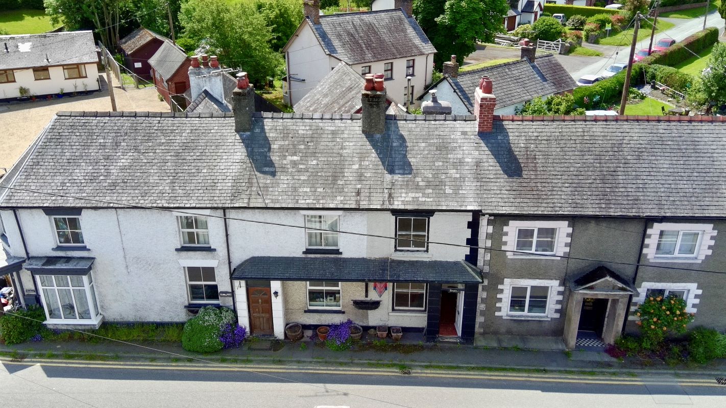Property for Auction in Cheshire, Staffordshire & Shropshire - Cottage Brogain Penybontfawr, Oswestry, Shropshire, SY10 0NT