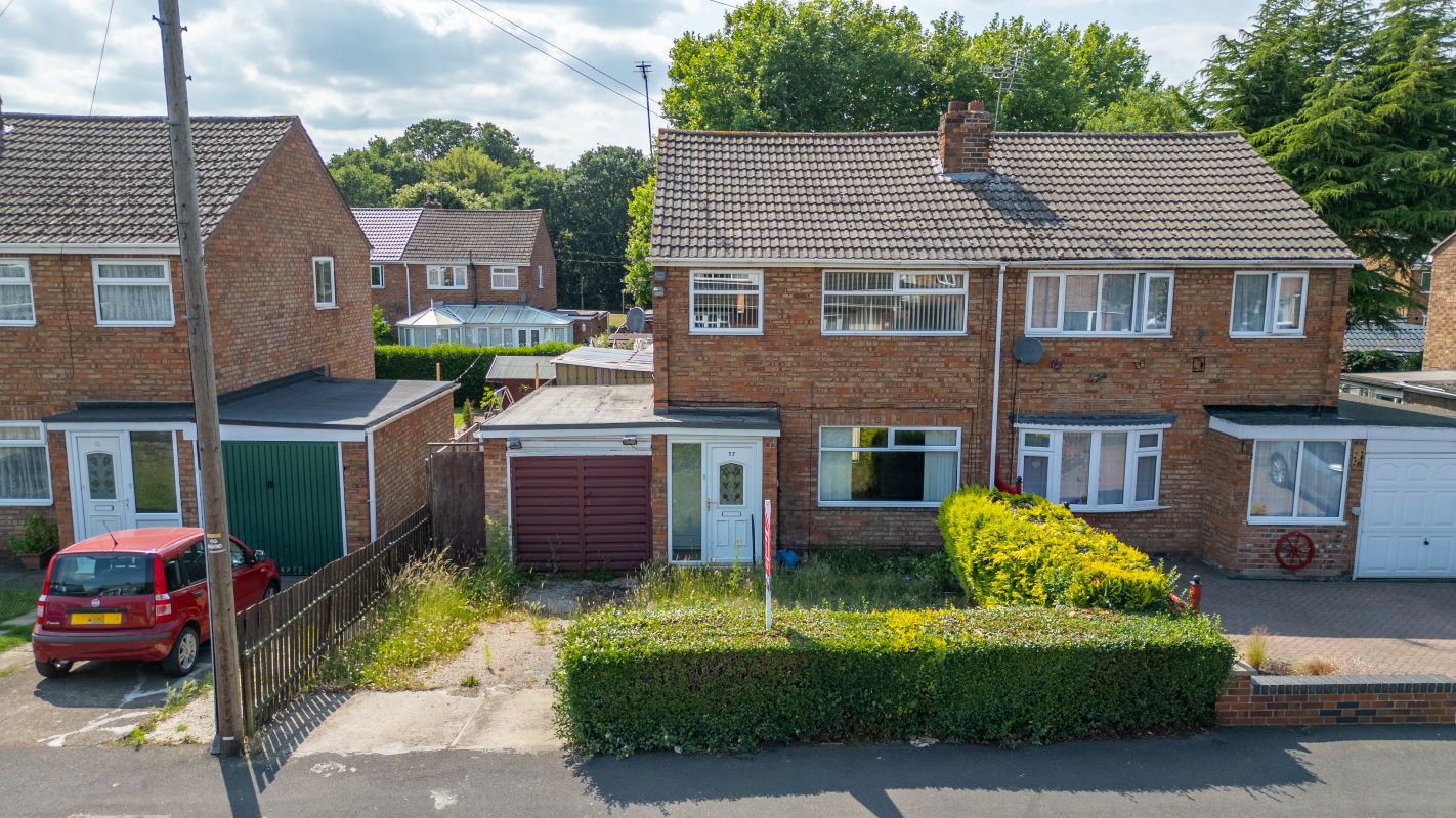 Property for Auction in Lincolnshire - 37 Meadow Road, Scunthorpe, South Humberside, DN17 1RS