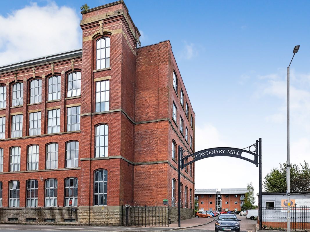 Property for Auction in South Yorkshire - Apartment 87 Centenary Mill Court, Preston, Lancashire, PR1 5JQ
