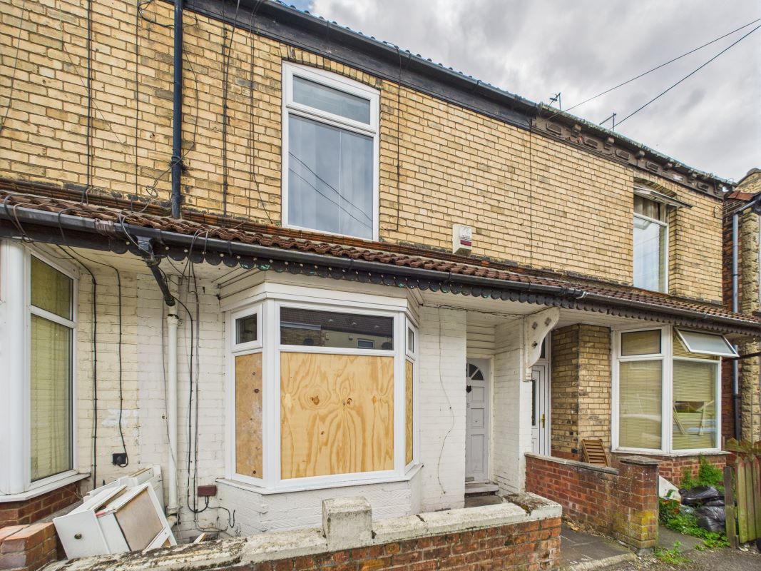 Three Bedroom Mid-Terraced House