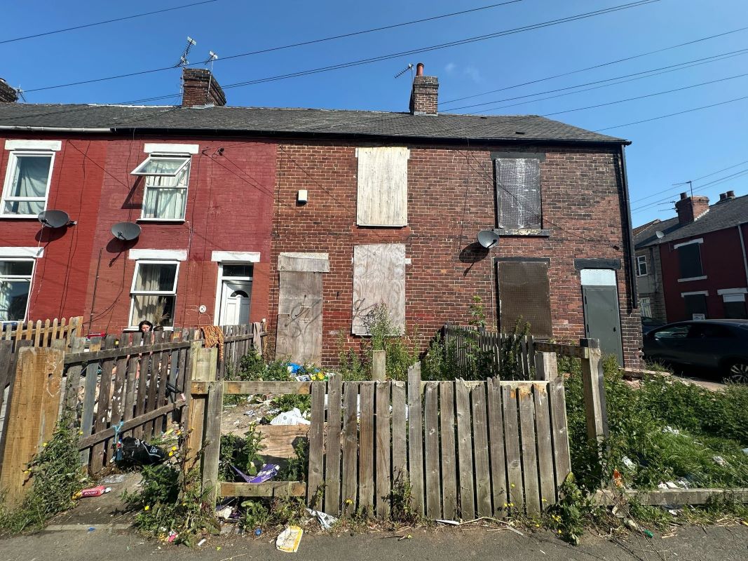 Property for Auction in South Yorkshire - Number 4 Claycliffe Terrace Goldthorpe, Rotherham, South Yorkshire, S63 9HW
