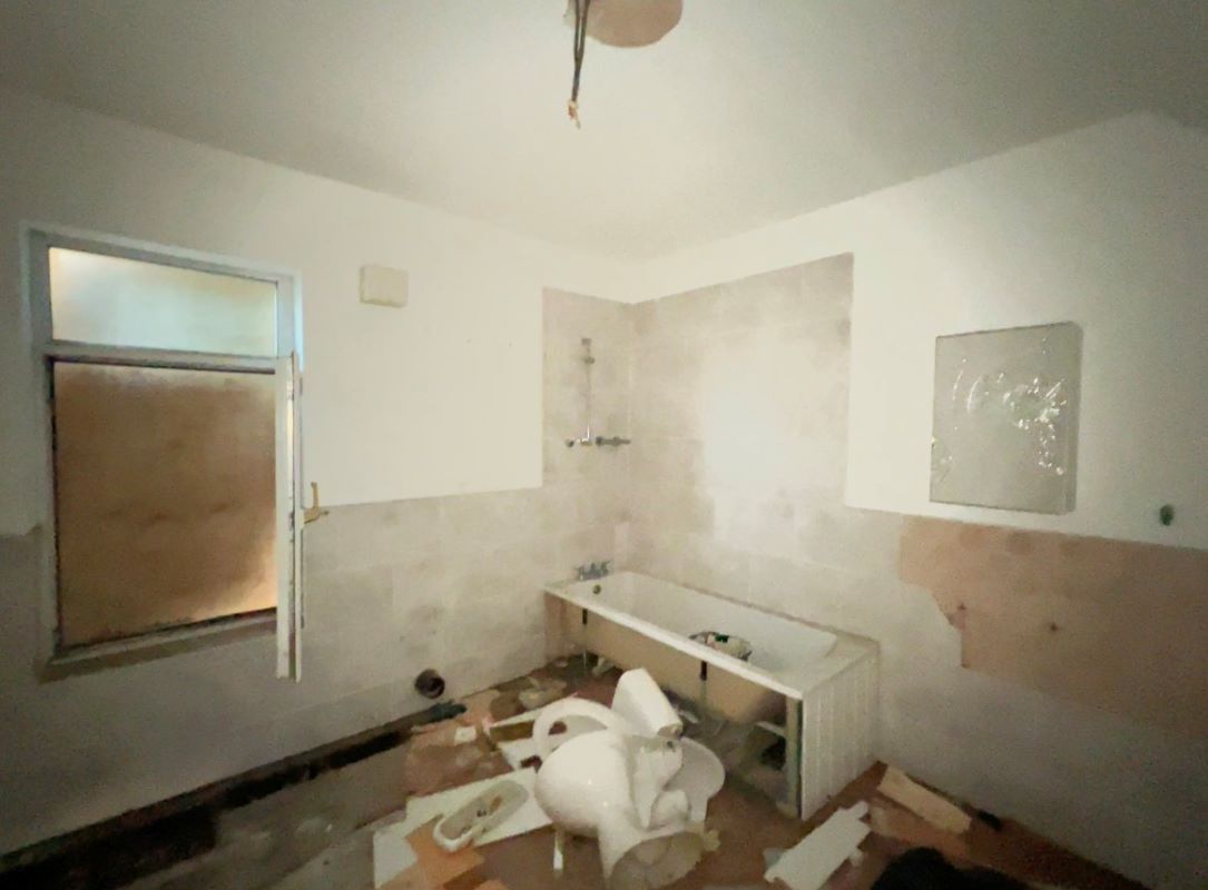 Number 4 Claycliffe Terrace Goldthorpe, Rotherham, South Yorkshire, S63 9HW