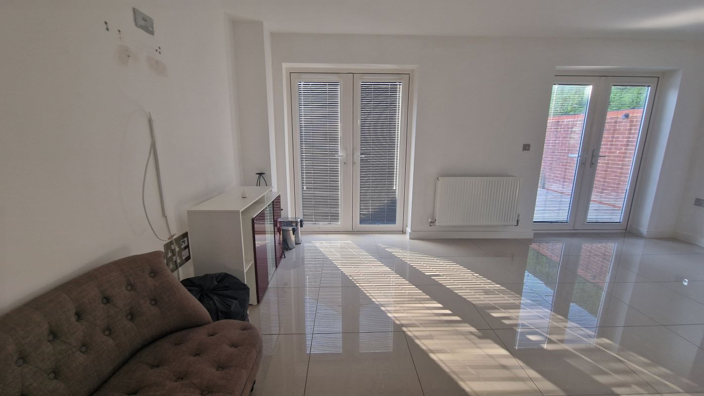 68 The Coach Road, Basingstoke, Hampshire, RG23 7FY