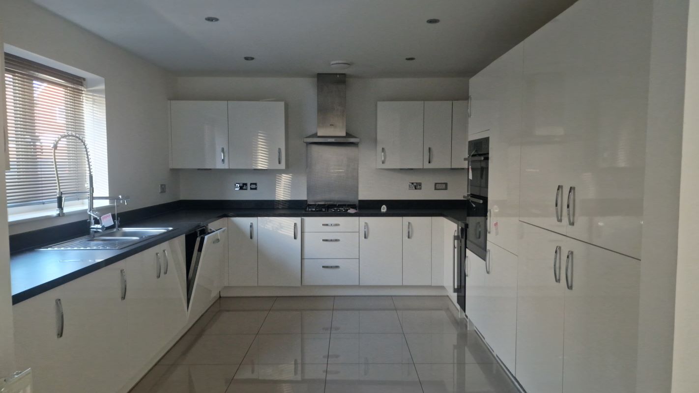 68 The Coach Road, Basingstoke, Hampshire, RG23 7FY