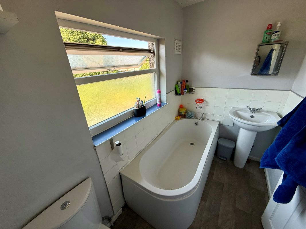 12 Queens Road Donnington, Telford, Shropshire, TF2 8DB