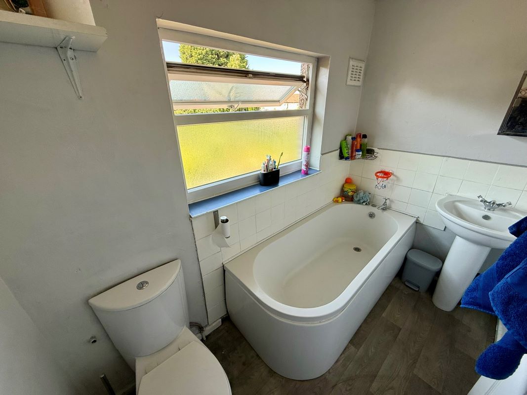 12 Queens Road Donnington, Telford, Shropshire, TF2 8DB