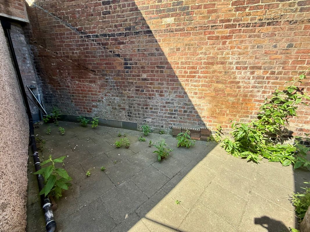 33 Meir Road, Stoke-On-Trent, Staffordshire, ST3 7HX