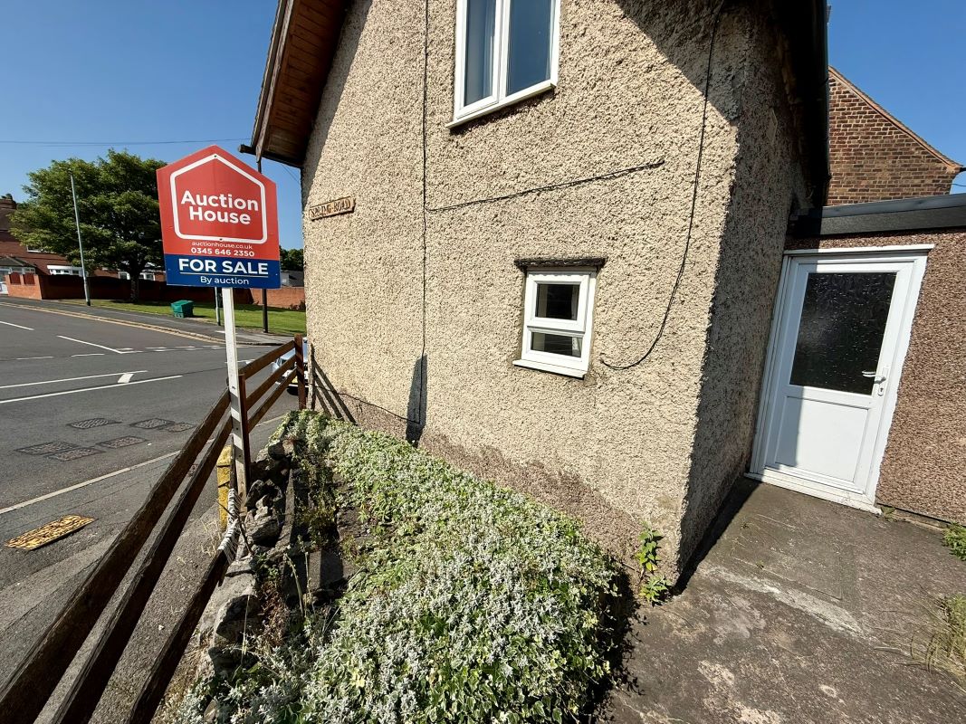 33 Meir Road, Stoke-On-Trent, Staffordshire, ST3 7HX