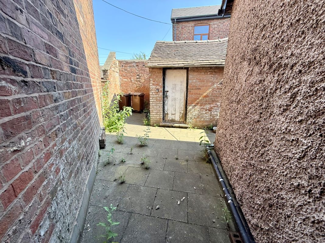 33 Meir Road, Stoke-On-Trent, Staffordshire, ST3 7HX