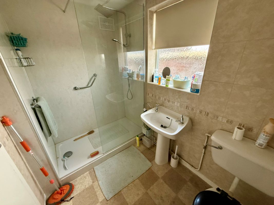 33 Meir Road, Stoke-On-Trent, Staffordshire, ST3 7HX