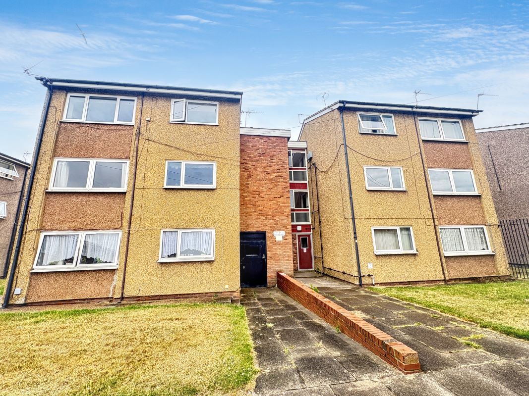 Property for Auction in South Yorkshire - 48 Bodiam Way, Grimsby, South Humberside, DN32 7ED