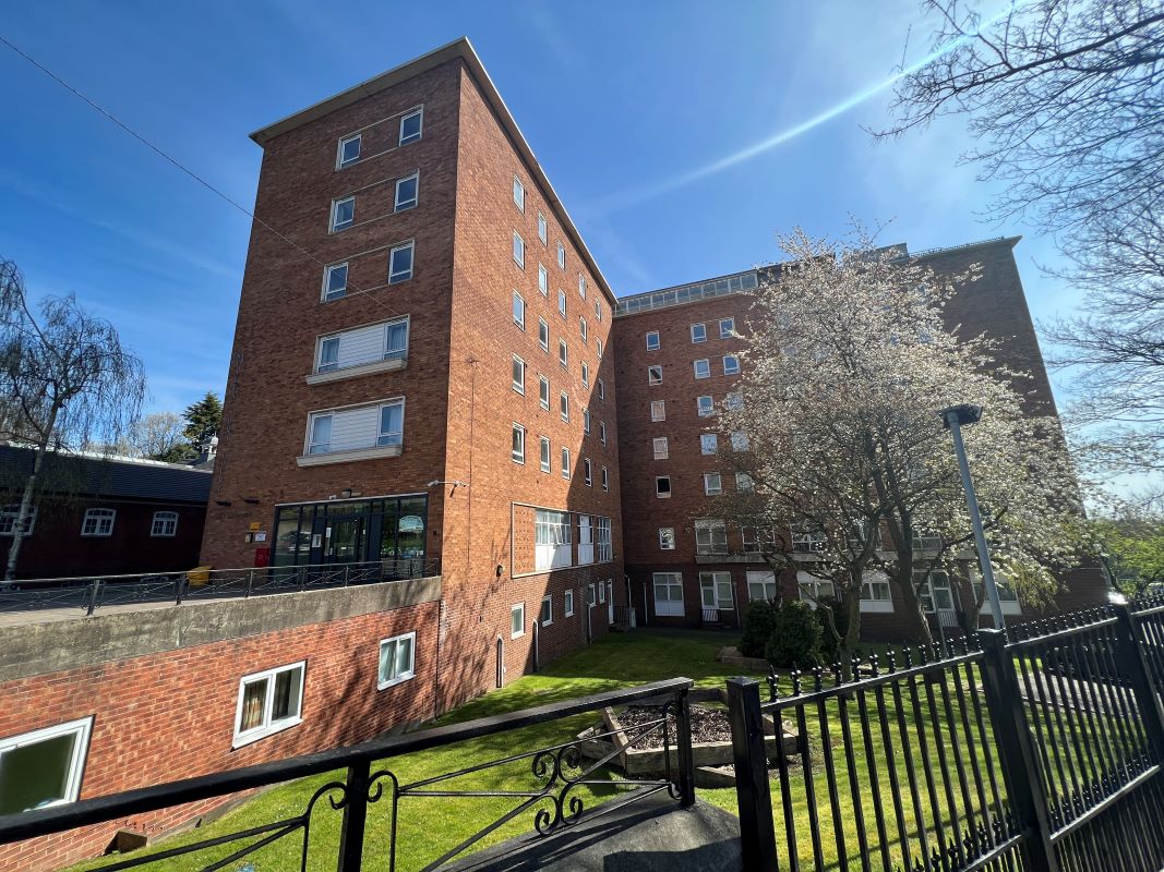 Property for Auction in Nottinghamshire & Derby - Flat 58 The New Alexandra Court, Nottingham, Nottinghamshire, NG3 4LN