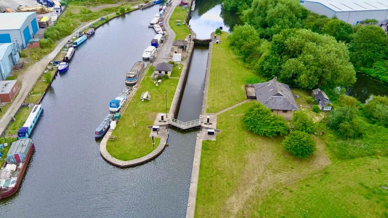 Lot Image