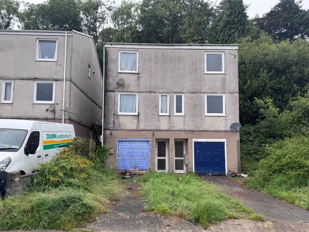 Property for Auction in London - 151 Hillrise Park, Clydach, Swansea, West Glamorgan, SA6 5ED