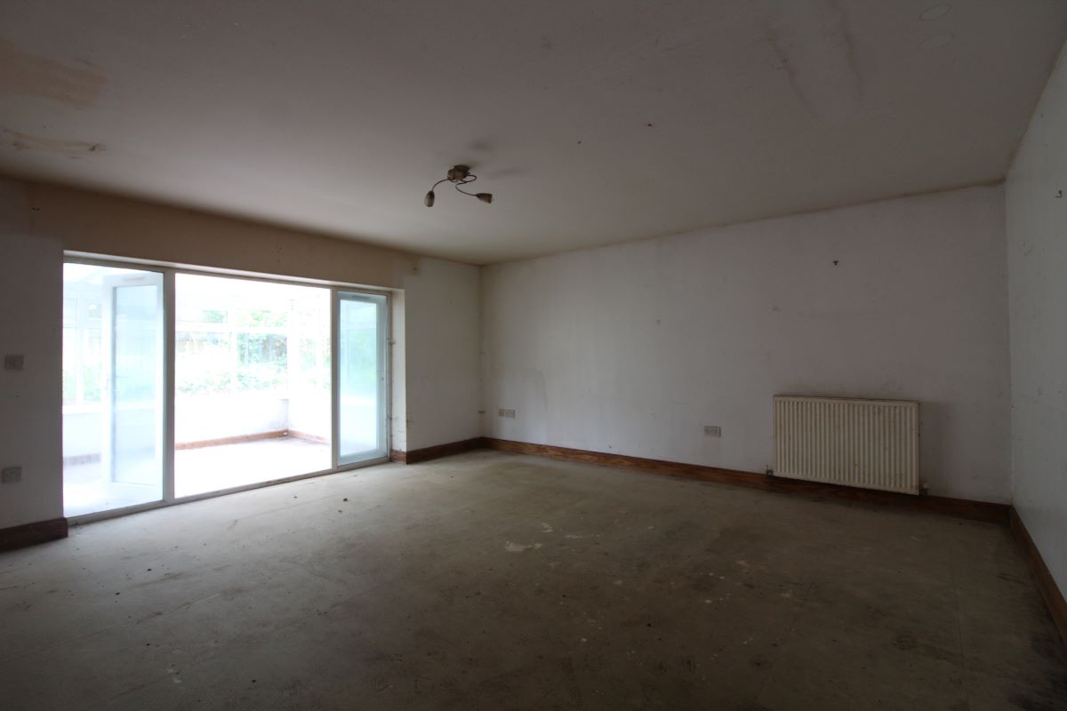Property for Auction in North West - 14 Byron Road Greenmount, Bury, Lancashire, BL8 4EN
