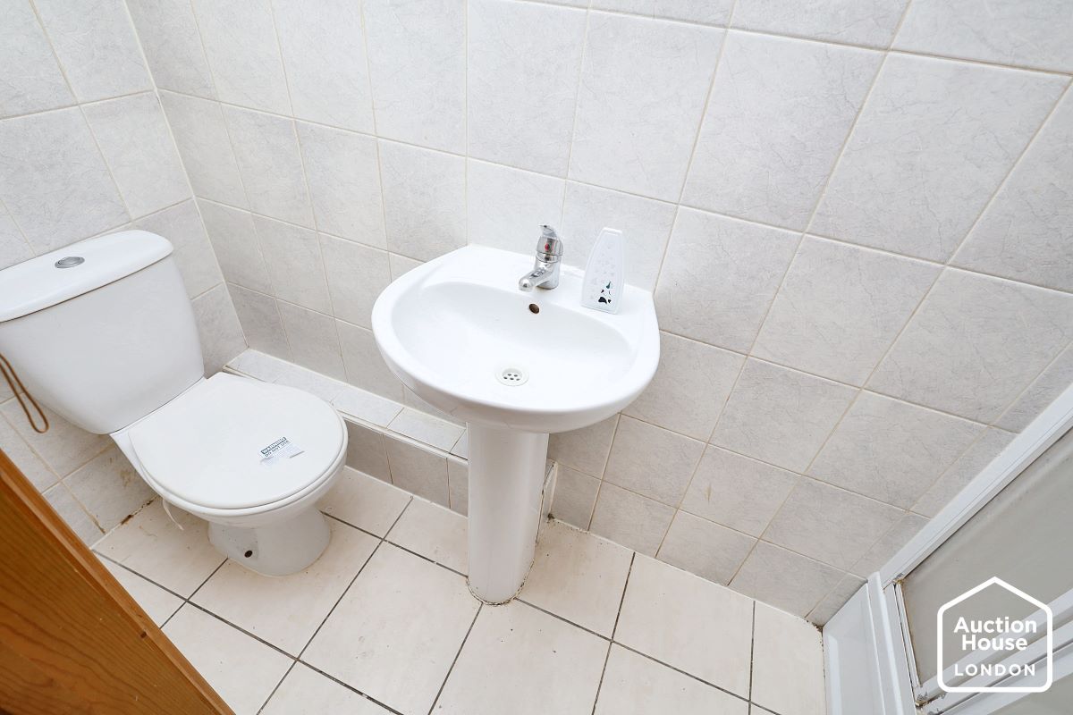 Apartment 12 23-25 Biscot Road, Luton, Bedfordshire, LU3 1AH