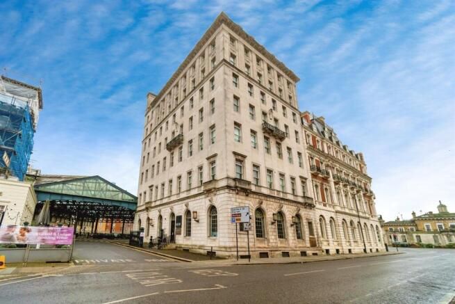 Property for Auction in North West - 315 Imperial Apartments South Western House, Southampton, Hampshire, SO14 3AL
