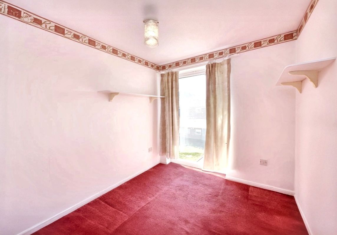 Flat 12 Earls Court, Dunstable, Bedfordshire, LU5 4LB