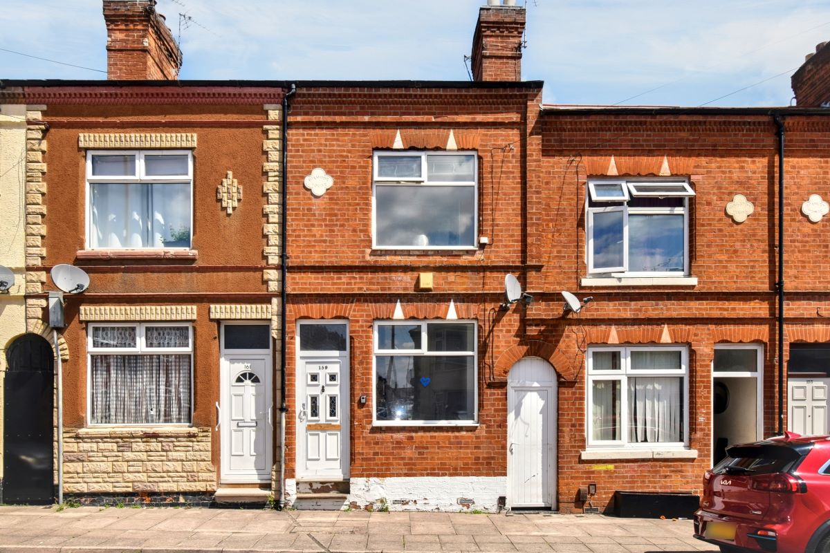 Property for Auction in Nottinghamshire & Derby - 159 Beatrice Road, Leicester, Leicestershire, LE3 9FL