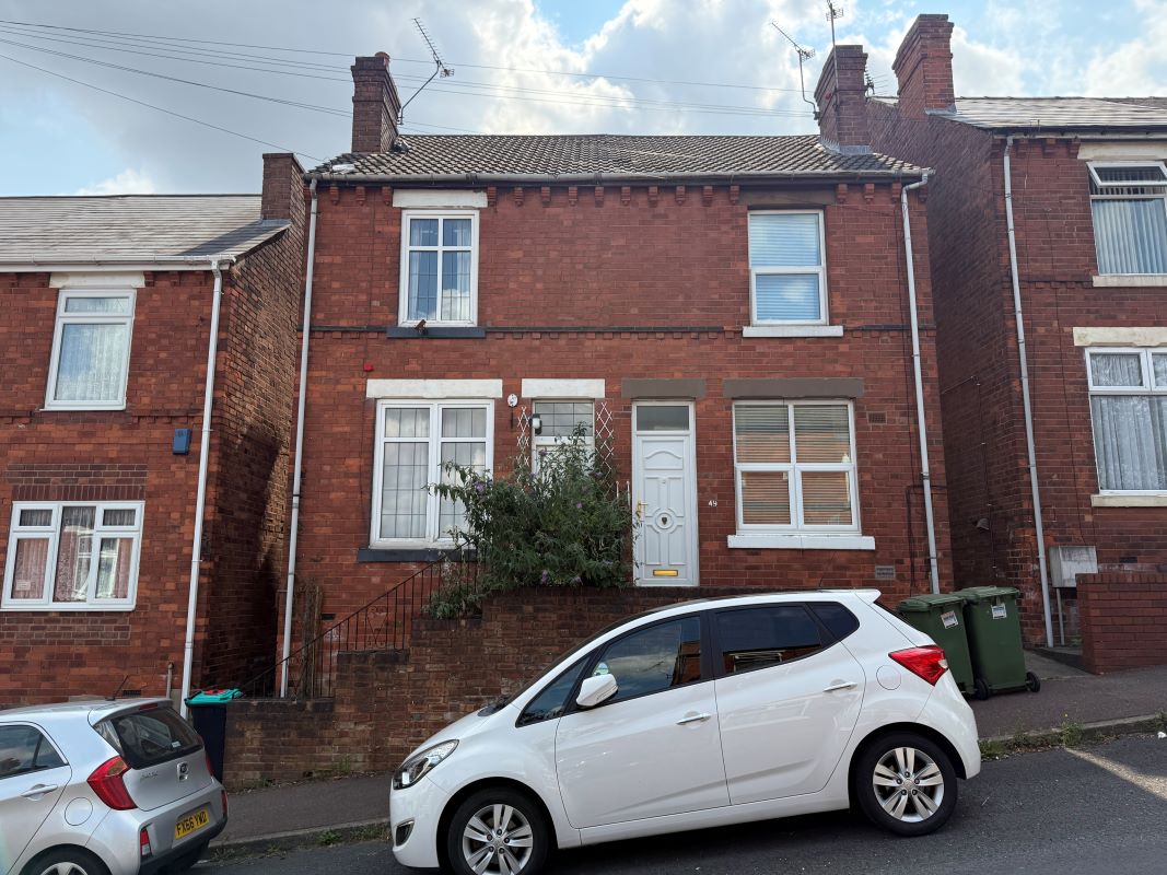 Property for Auction in Nottinghamshire & Derby - 47 Bolsover Street, Mansfield, Nottinghamshire, NG18 2PS