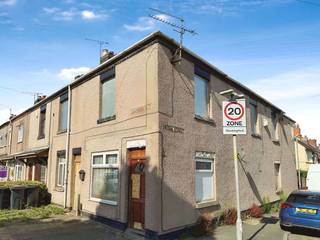 Property for Auction in Coventry & Warwickshire - Flat C 57 - 59 Church Road, Stockingford, Nuneaton, Warwickshire, CV10 8LF